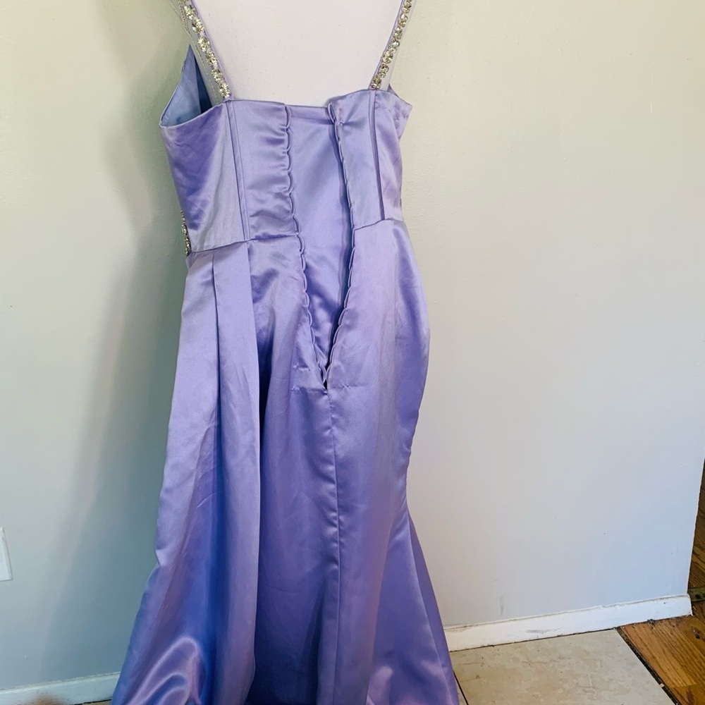 Women's formal dress size 16 polyester lace up back missing lace up string. NWOT - Picture 4 of 16